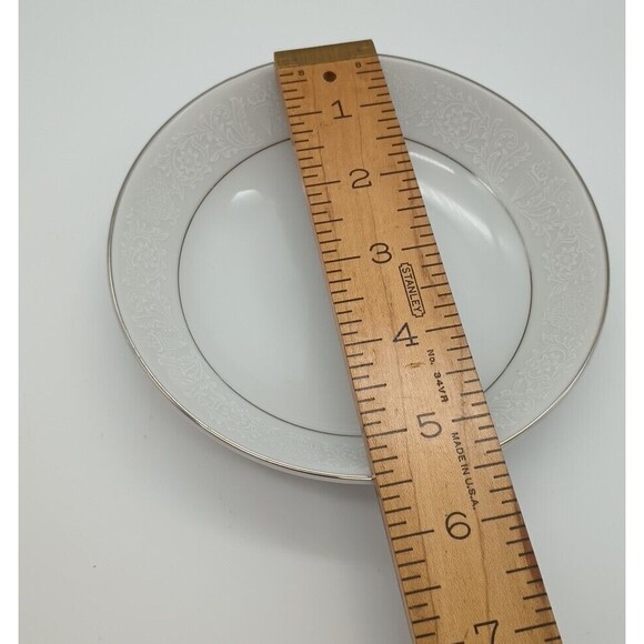 Crown Victoria Lovelace 5 1/2" FRUIT DESSERT BOWL  Berry Replacement Piece - Picture 3 of 5